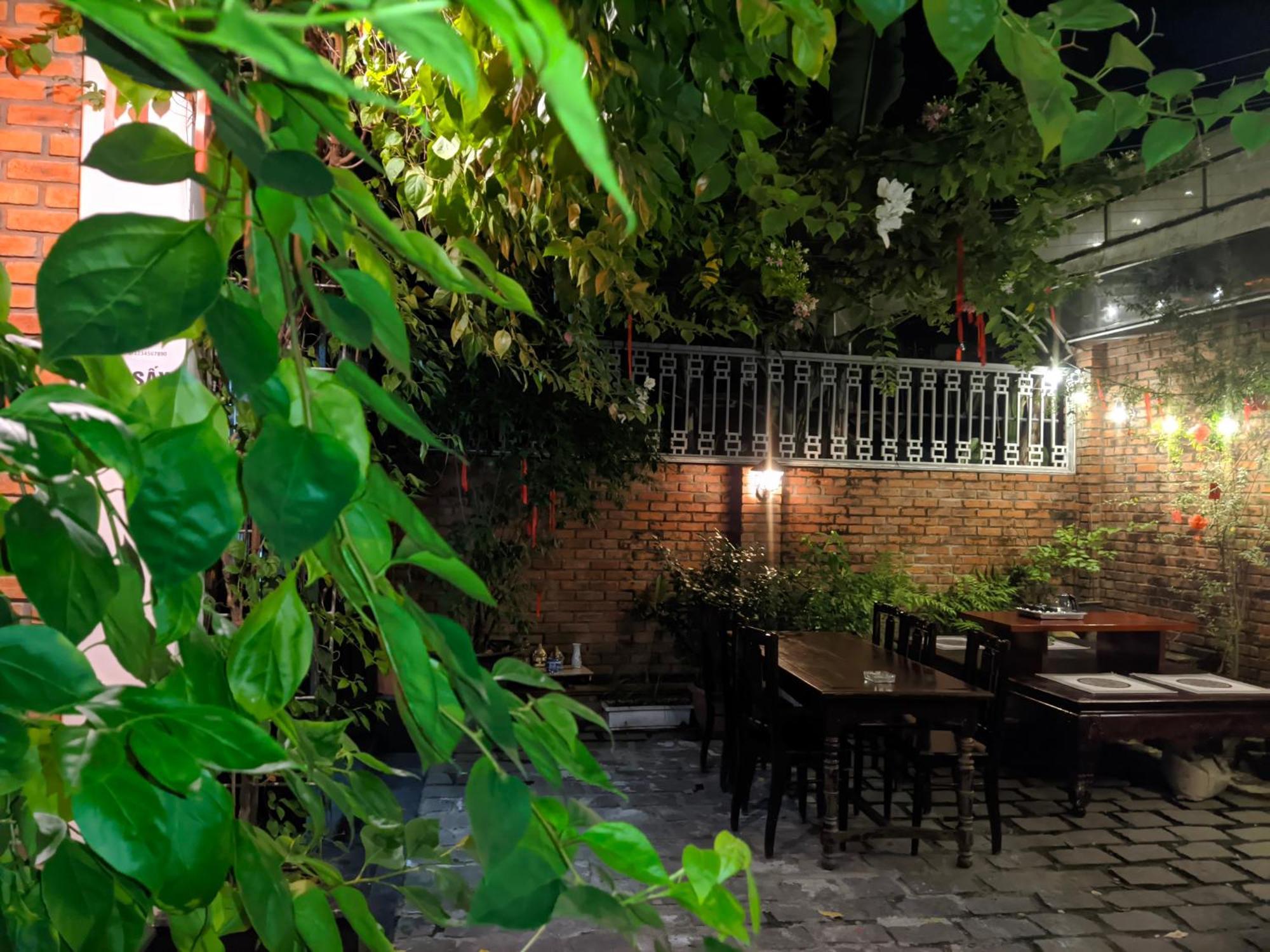 Q'Tropical Garden Homestay Hue Buitenkant foto
